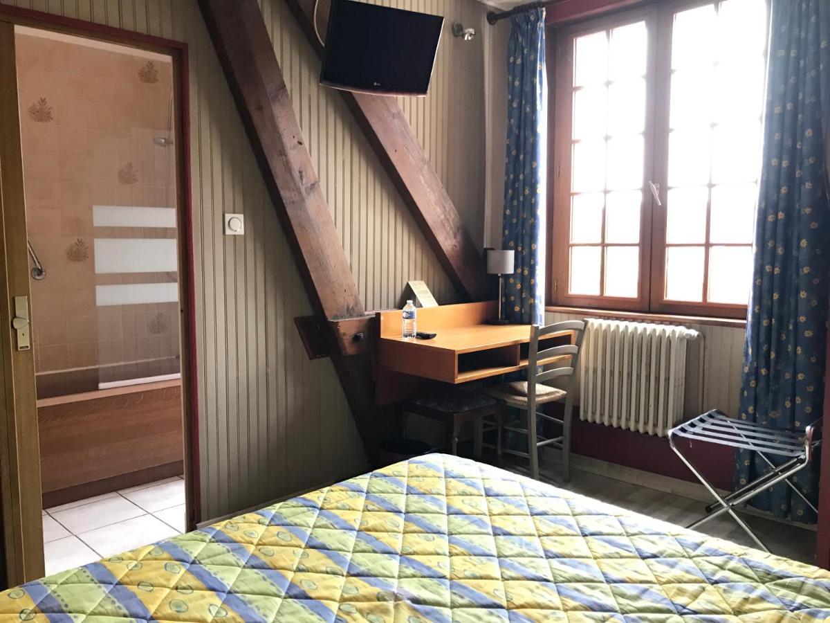 Logis Hotel & Restaurant - Auberge De La Foret Hazebrouck Dış mekan fotoğraf